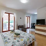 Apartman Klara, Malinska, Vantacici, Island Krk Vantačići