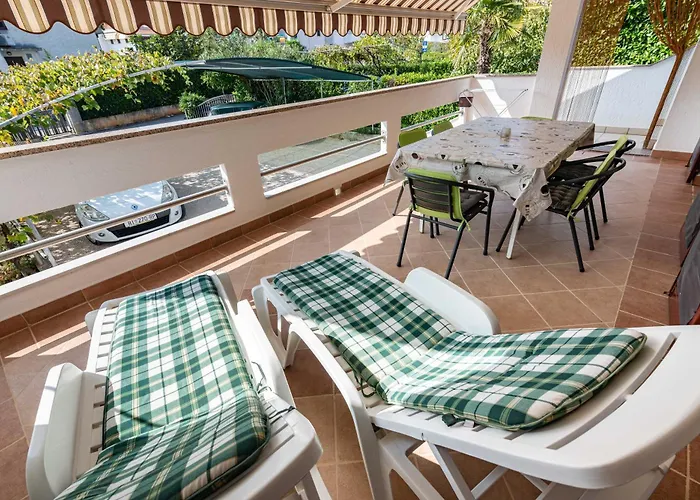 Klara, Malinska, Vantacici, Island Krk Appartement