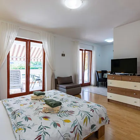 Apartment Klara, Malinska, Vantacici, Island Krk Vantacici
